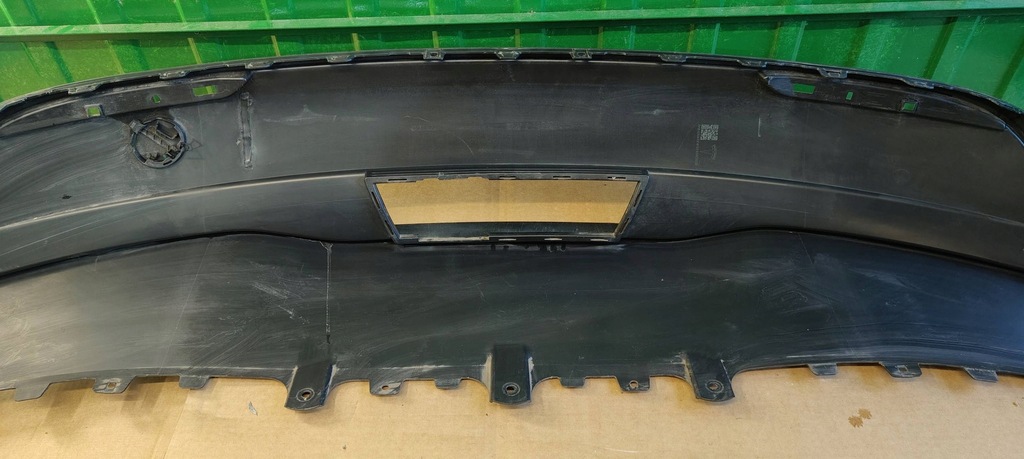 фото №7, Молдинг бампера заднего задняя tesla model y 1493763-00-a