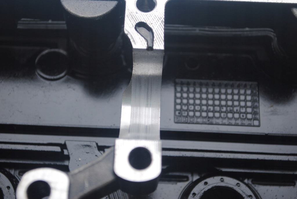 Вал впускной  выпускной валы распределительного вала 2.7 tdi audi a6 c6 Оригинал