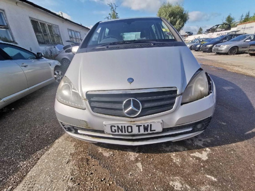 Mercedes-benz a-class коробка запобіжників 2010 1.5l a1695450001 used в Україні