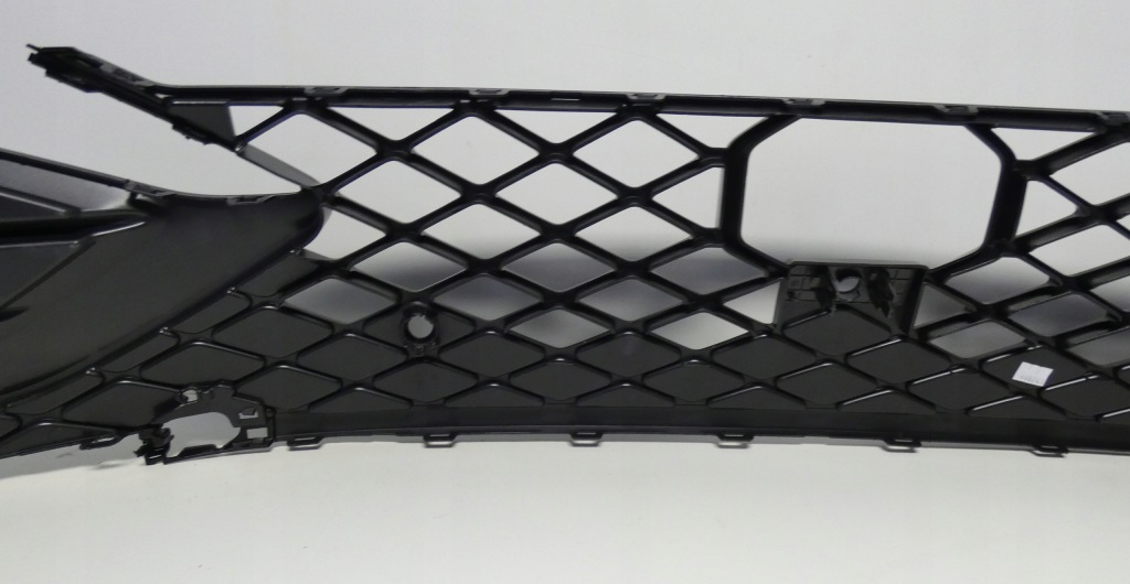 фото №10, Vw golf 8 viii lift r-line 5h0853677aq 2024- решётка бампера средняя