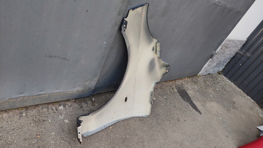 фото №11, Peugeot 1007 крыло правый передний