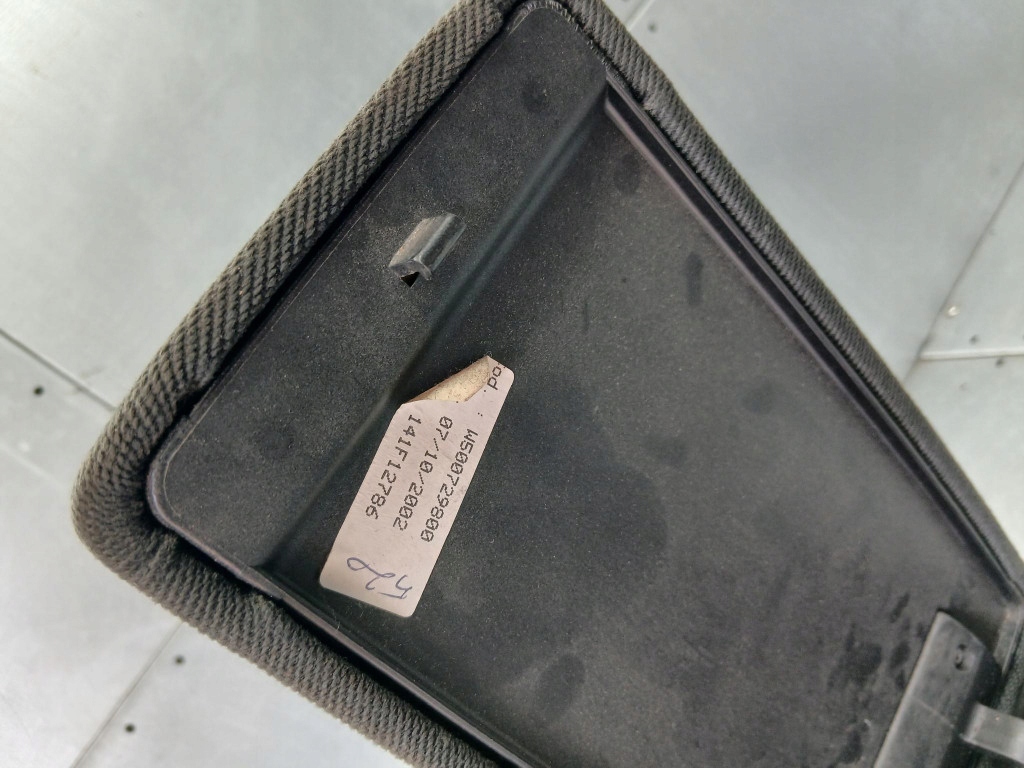 фото №5, Подлокотник alfa romeo 147 1.9jtd 03r