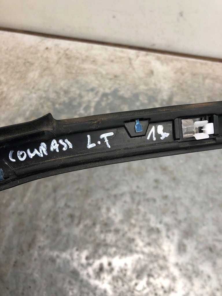 фото №6, Молдинг хром левый задняя jeep compass ii 5xq42xs9af