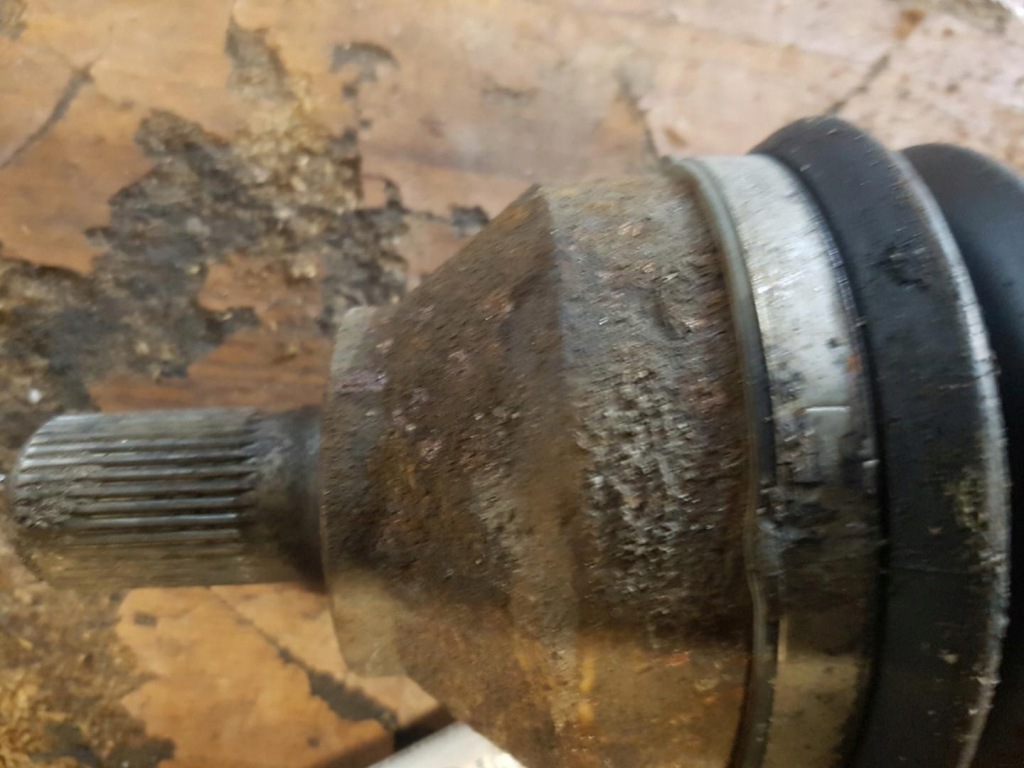 Приводной вал левая автоматическая коробка передач 2.0tdci focus 7m51-3b437-cc в Украине