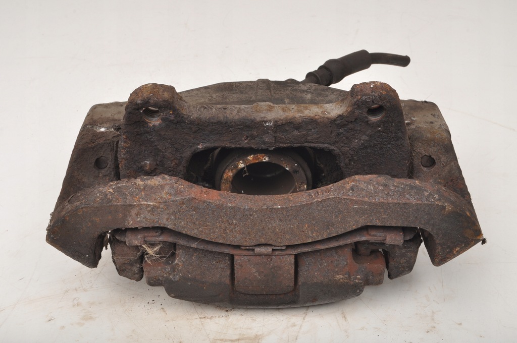 фото №5, Volvo xc90 супорт гальмівний правий перед