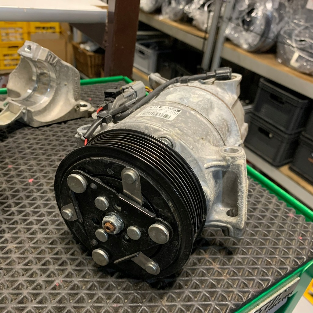 фото №6, Renault megane iv 1.3 tce компрессор кондиционера 926001268r