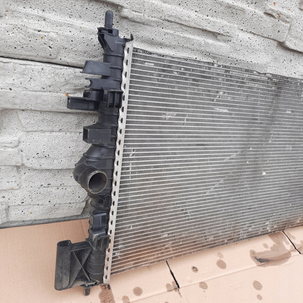 Opel insignia 2.0 радиатор воды 13241725 с Разборки