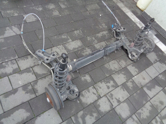 фото №1, Підвіска задня балка oś гальмівні барабани peugeot 208 i 2012 rok