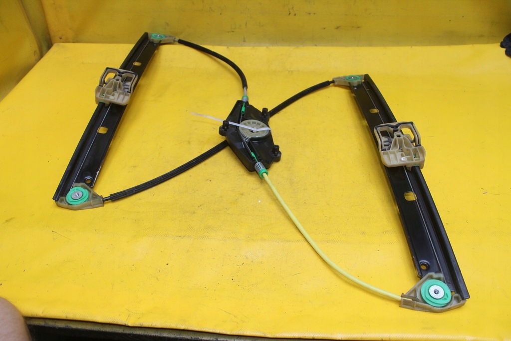 фото №6, Підйомник скло правий перед a4 b8