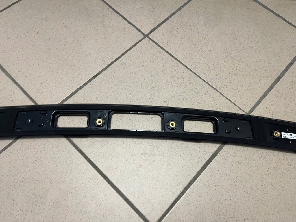 фото №12, Молдинг накладка кришки задня skoda superb iii 3 lift sedan sportline 3v5853095b