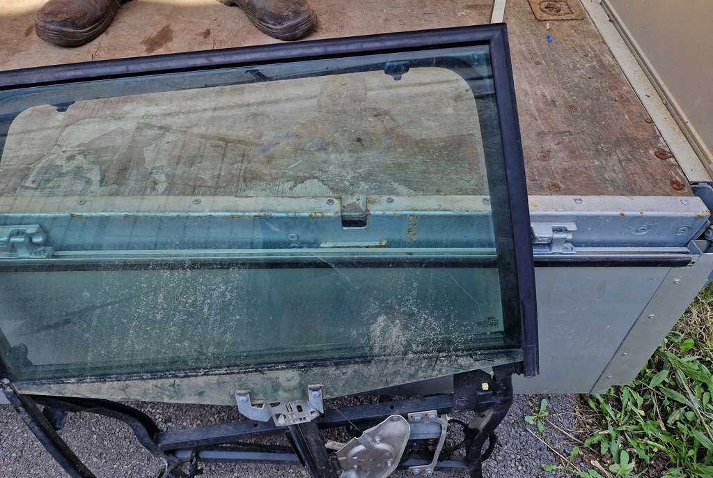 фото №14, Рамка каркас двері правий задня audi a6 c5