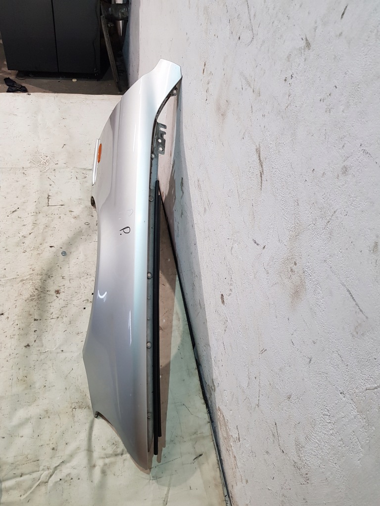 Крыло  правый  bmw 5 e39 eur рестайлинг  titansilber металлик с Разборки