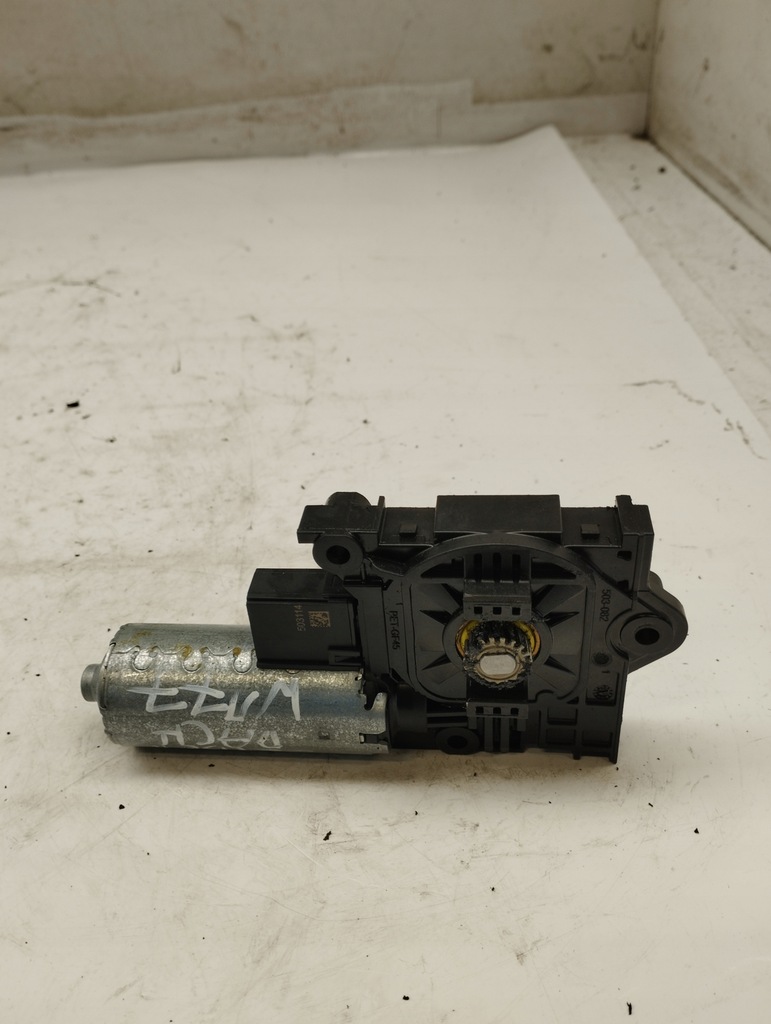 фото №7, Mercedes w177 amg a35 моторчик люк 10029933b