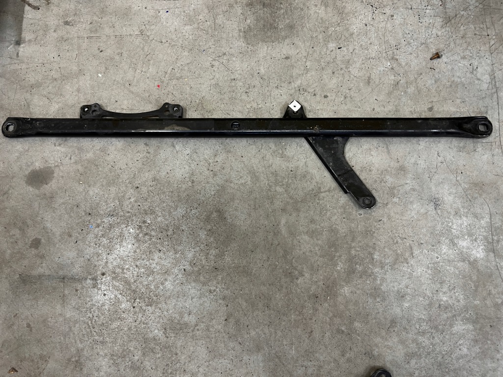 фото №1, Кронштейн підсилювач розпірка ліва porsche 911 991 lift