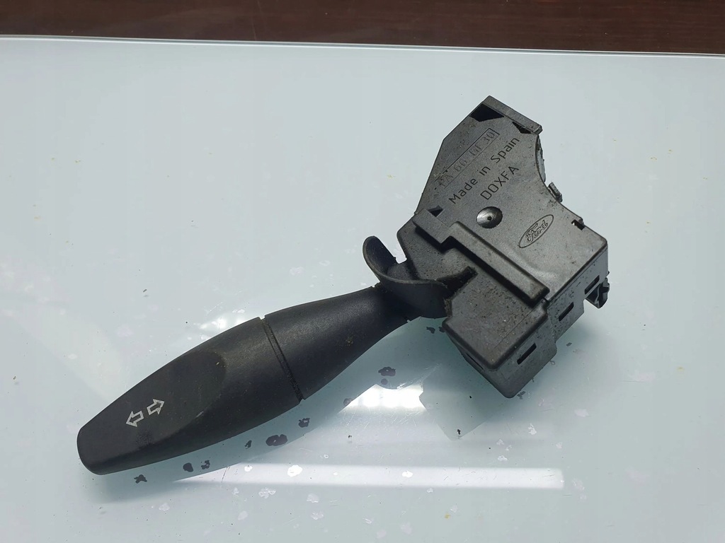 фото №1, Ford focus 2001 рычаг / переключатель поворотники