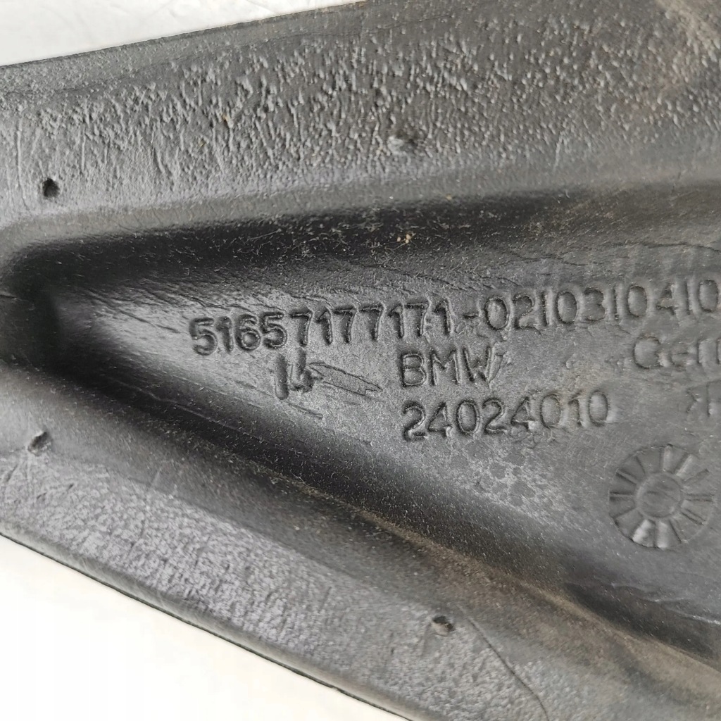 Bmw x5 e70 передний левый крыло прокладка панель бокового 51657177171 Недорого