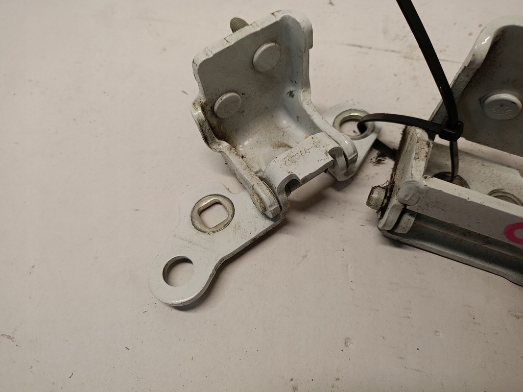 фото №2, Петлі двері задня лівий renault zoe