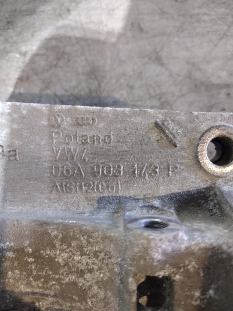 Кронштейн генератора 06a908143p skoda octavia 1 1.6 с Разборки