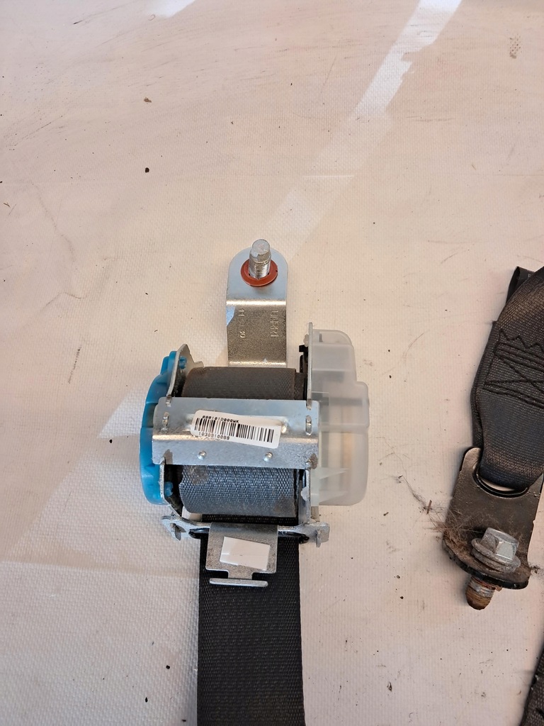 фото №4, Pas безопасности левый задняя 2 ряд kia carens iii