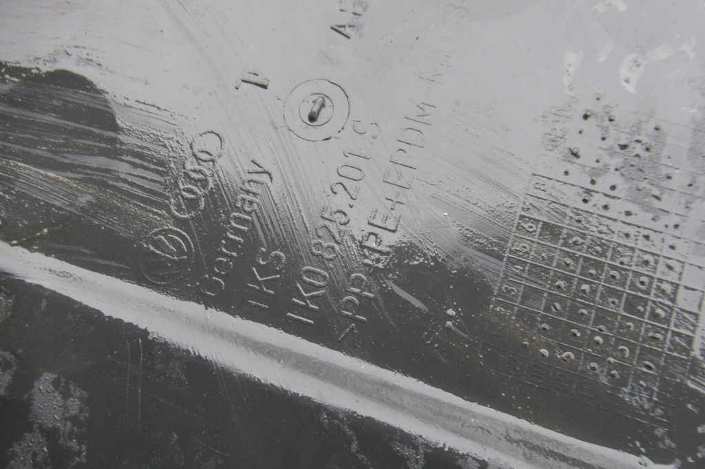 фото №4, Vw golf vi+ 12 r захист підвіска ліва 1k0825201s