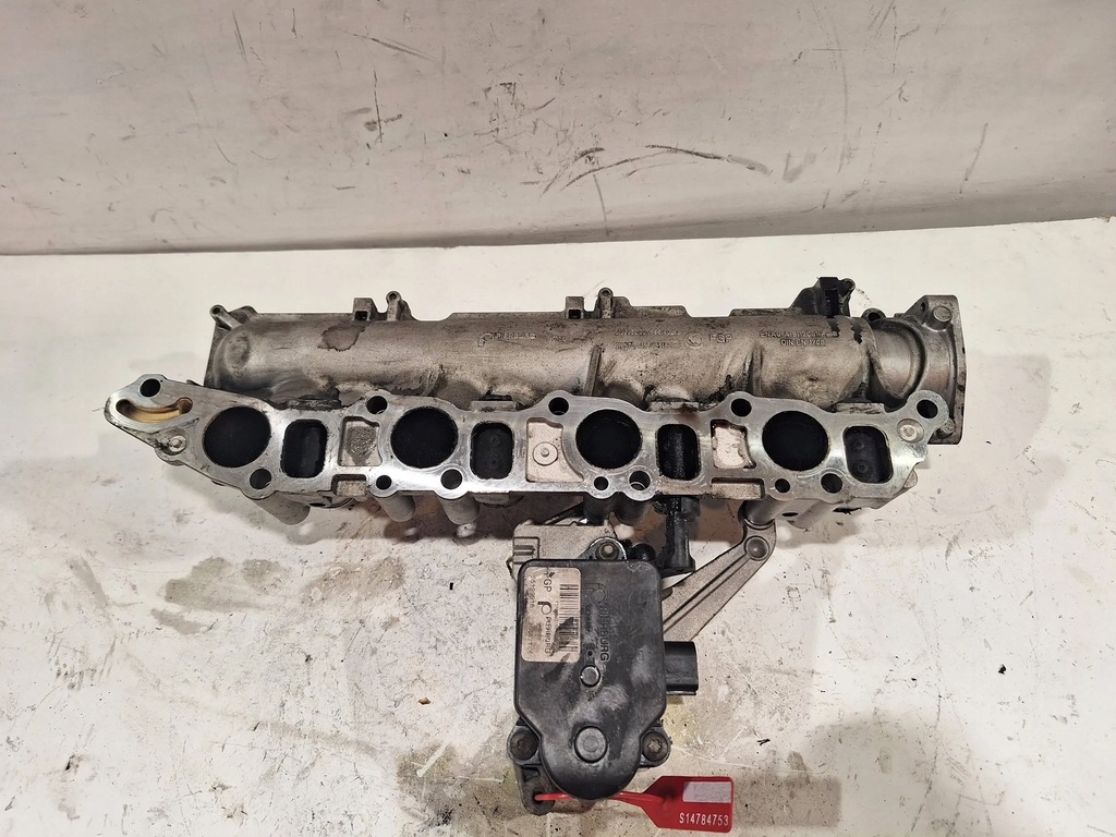 фото №8, Коллектор всасывающий 55100343 fiat croma ii 1.9 150 km 04-