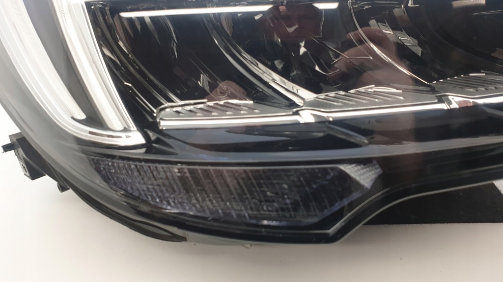 фото №3, Opel crossland x lift led лампа права eu yq00709880