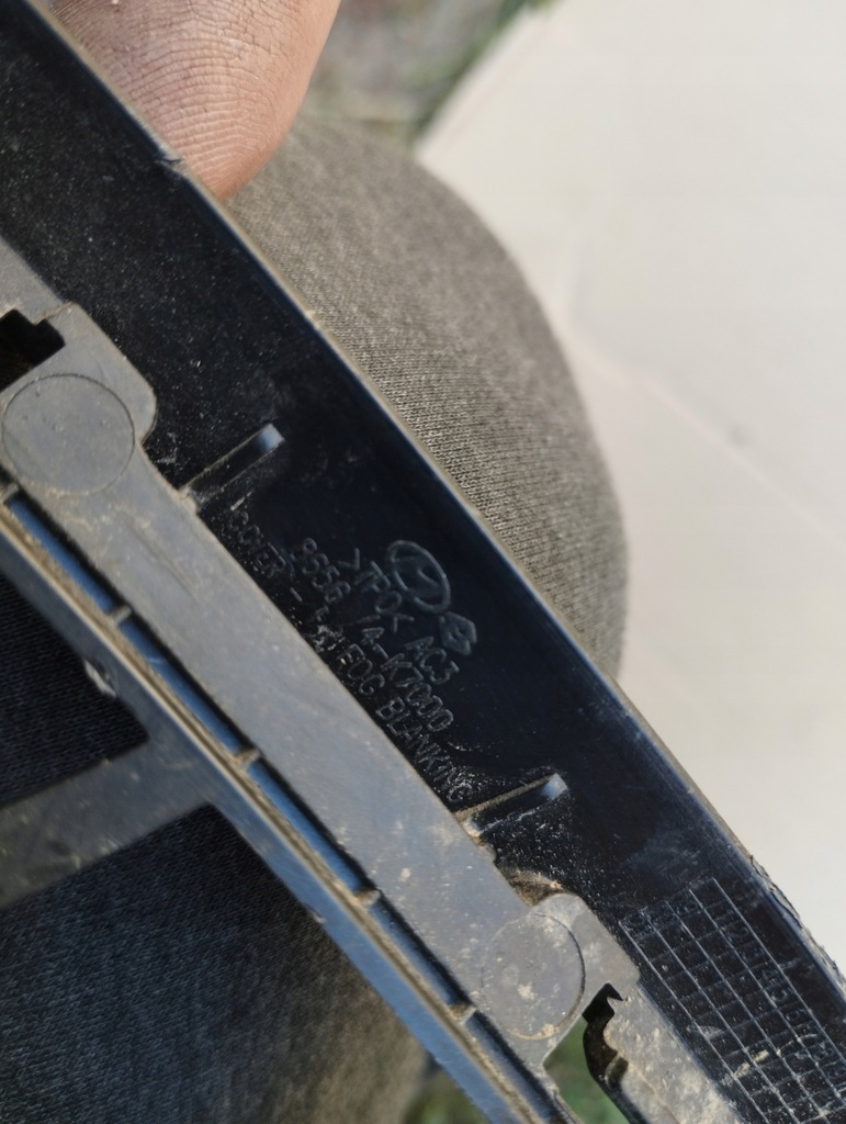 фото №15, Hyundai i10 iii 3 19r- решітка бампера перед передня 86564-k7000