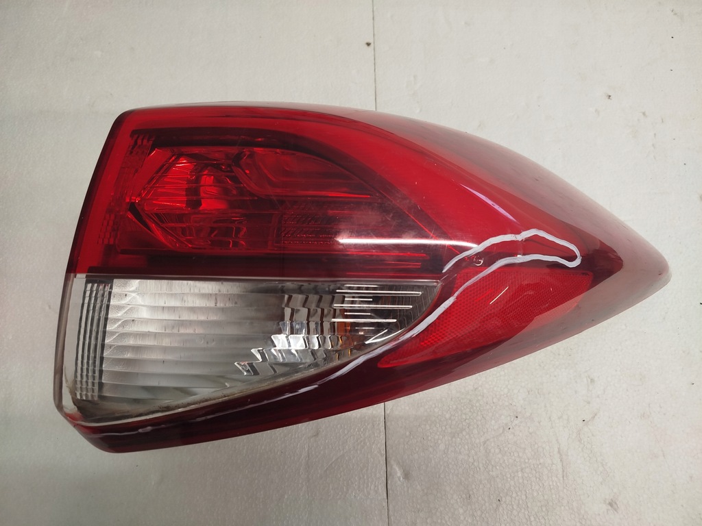 фото №1, Hyundai tucson iii лампа задняя правая 92402-d31
