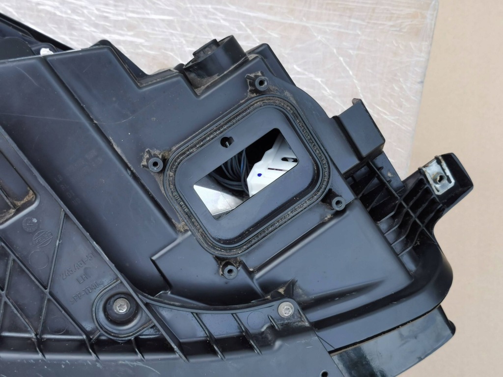 Tesla 3 рестайлінг  20- y фара передня ліва led 1514952-00-d Ціна