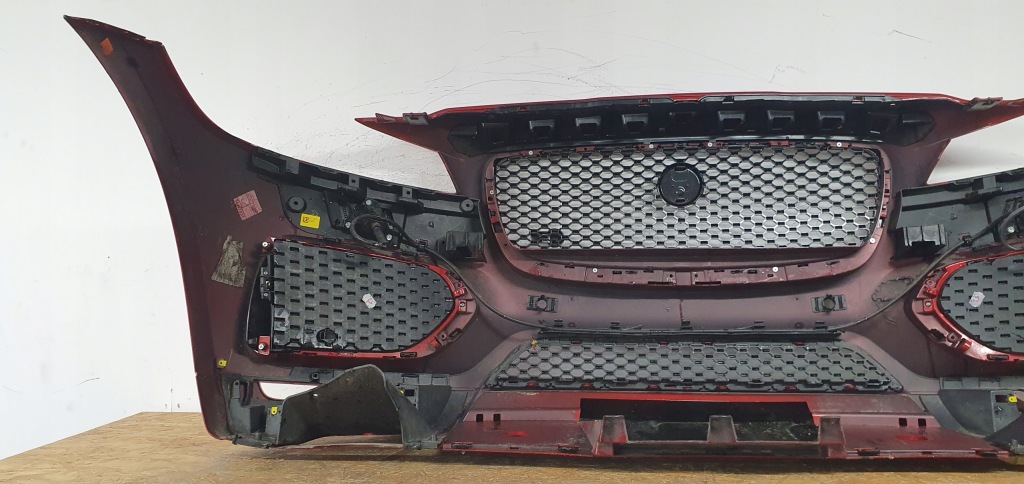 Jaguar f pace s sport бампер перед Недорого