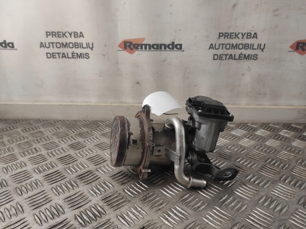 Купити 2021 renault trafic iii x82 клапан egr 147354591r