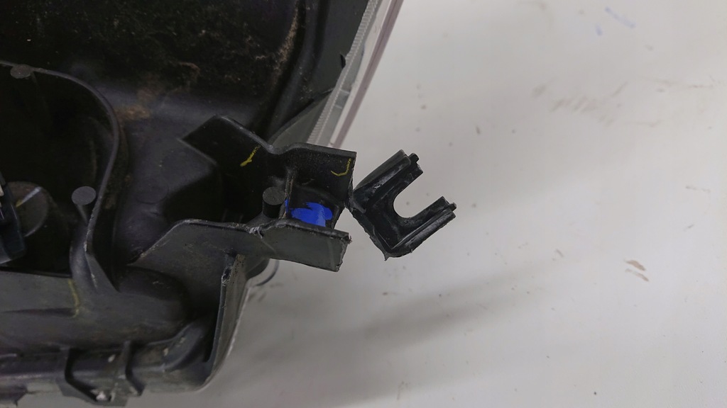 фото №11, Toyota tacoma usa 15- лампа правая передняя перед