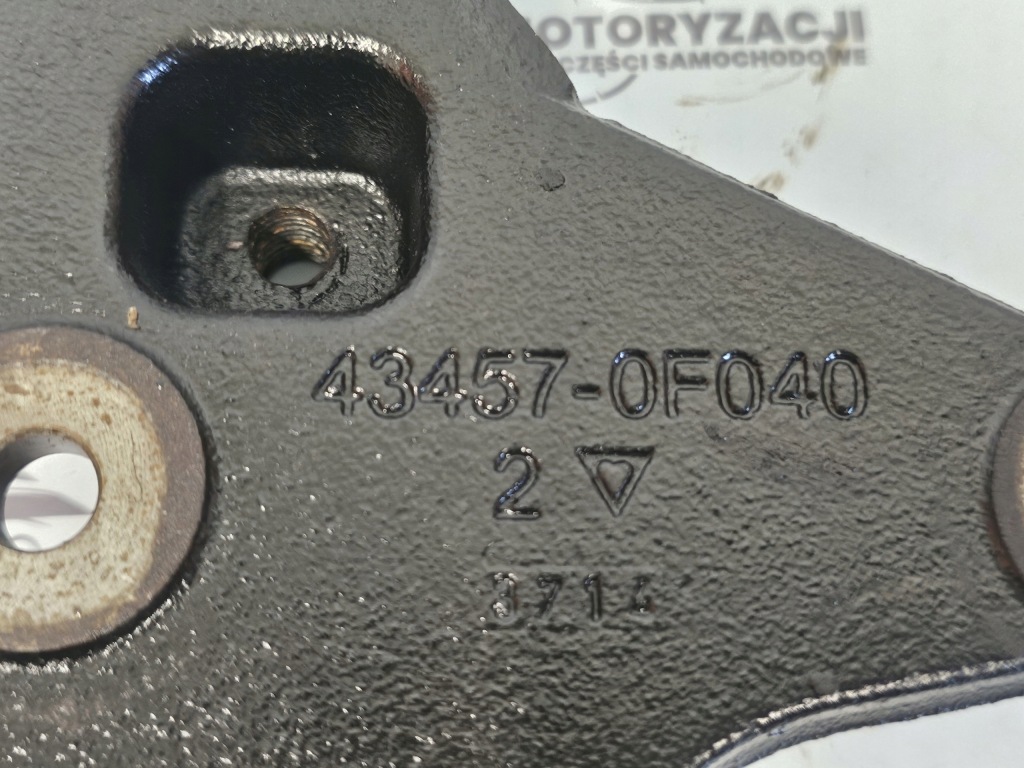 фото №7, Avensis auris 1.6 d4d n47c16a 112km 13r кронштейн кронштейн двигуна 43457-0f040