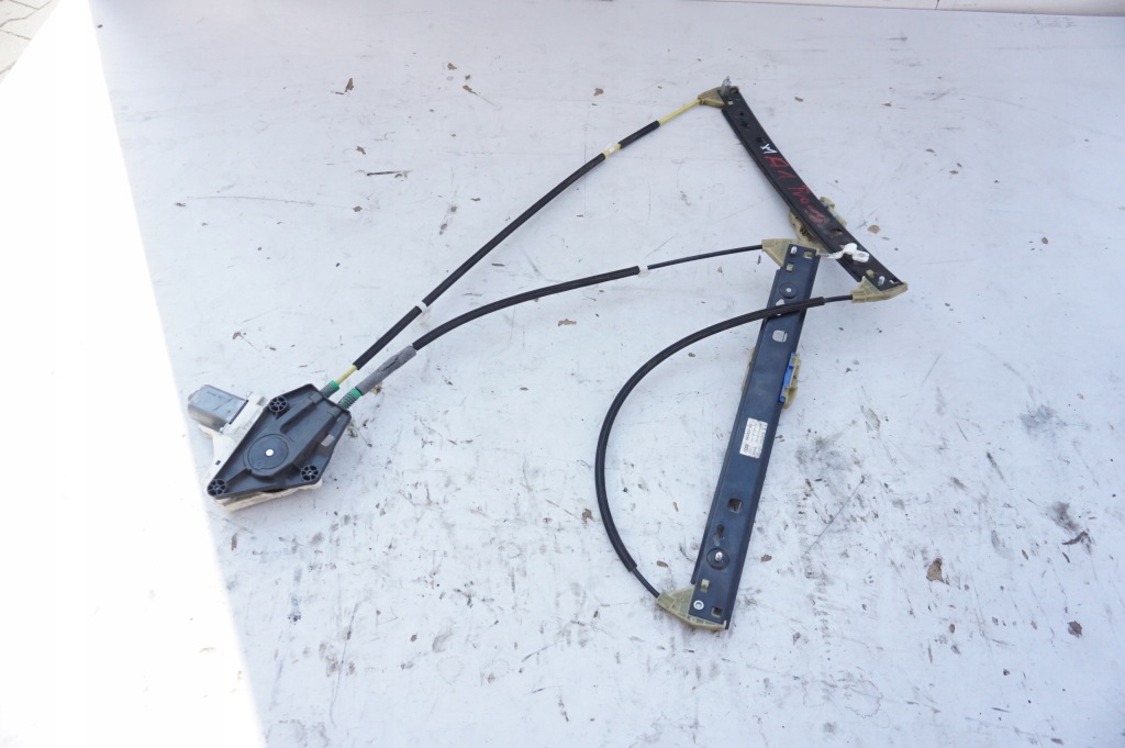 фото №1, Механізм скло правий audi a1 8x 3d