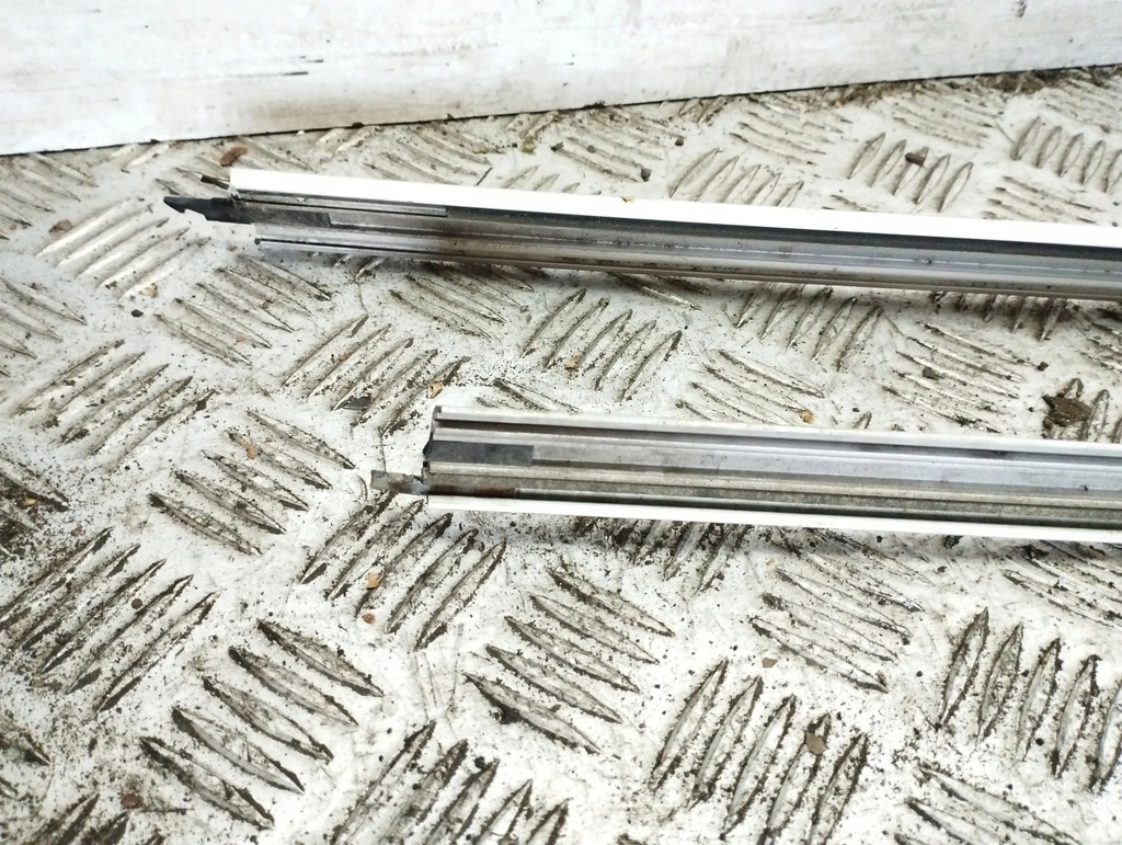 фото №6, Porsche cayenne 9pa 2005 комплект молдинг кровельная