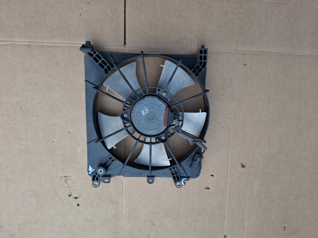 фото №1, Honda insight ii 1.3 ima aut 09r 5d вентилятор радіатора