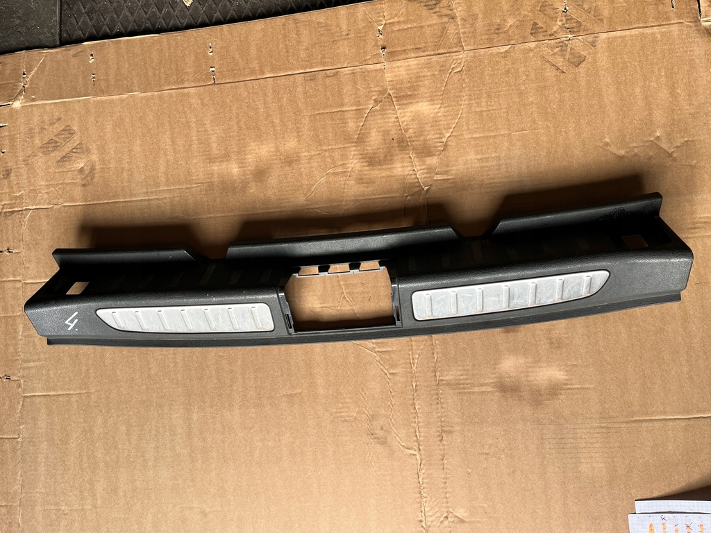 фото №1, 4 bmw x1 e84 захист поперечина поріг багажника 7380881