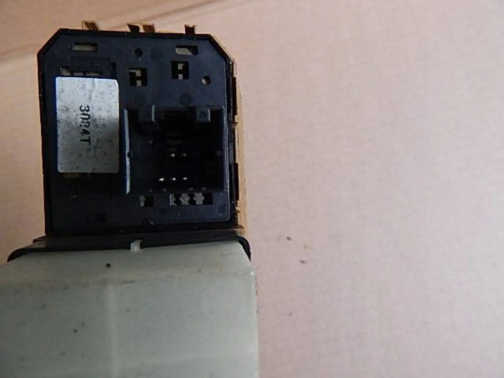 фото №6, Выключатель переключатель открывания окон suzuki liana lift 04-07