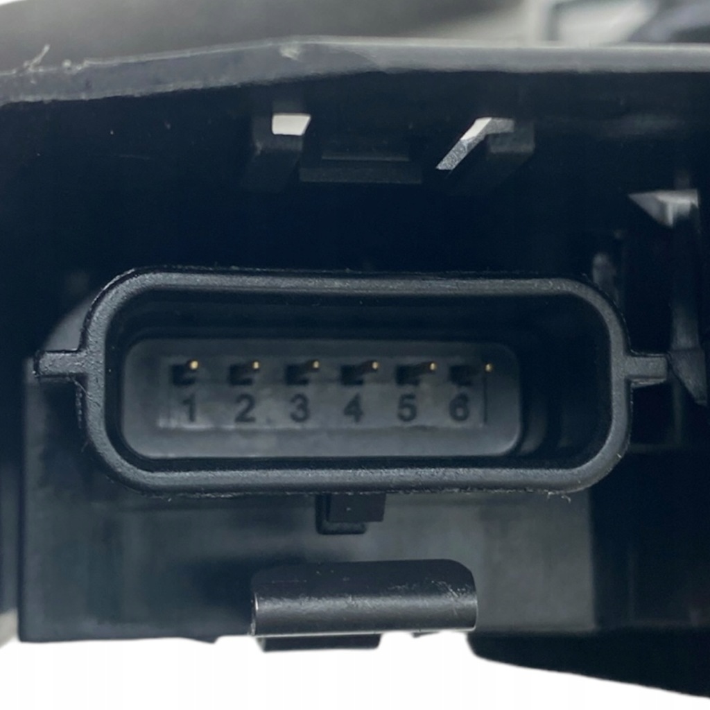 фото №15, Новый оригинальный номер замок дверь левый задняя 6 pin renault scenic iv 825037453r