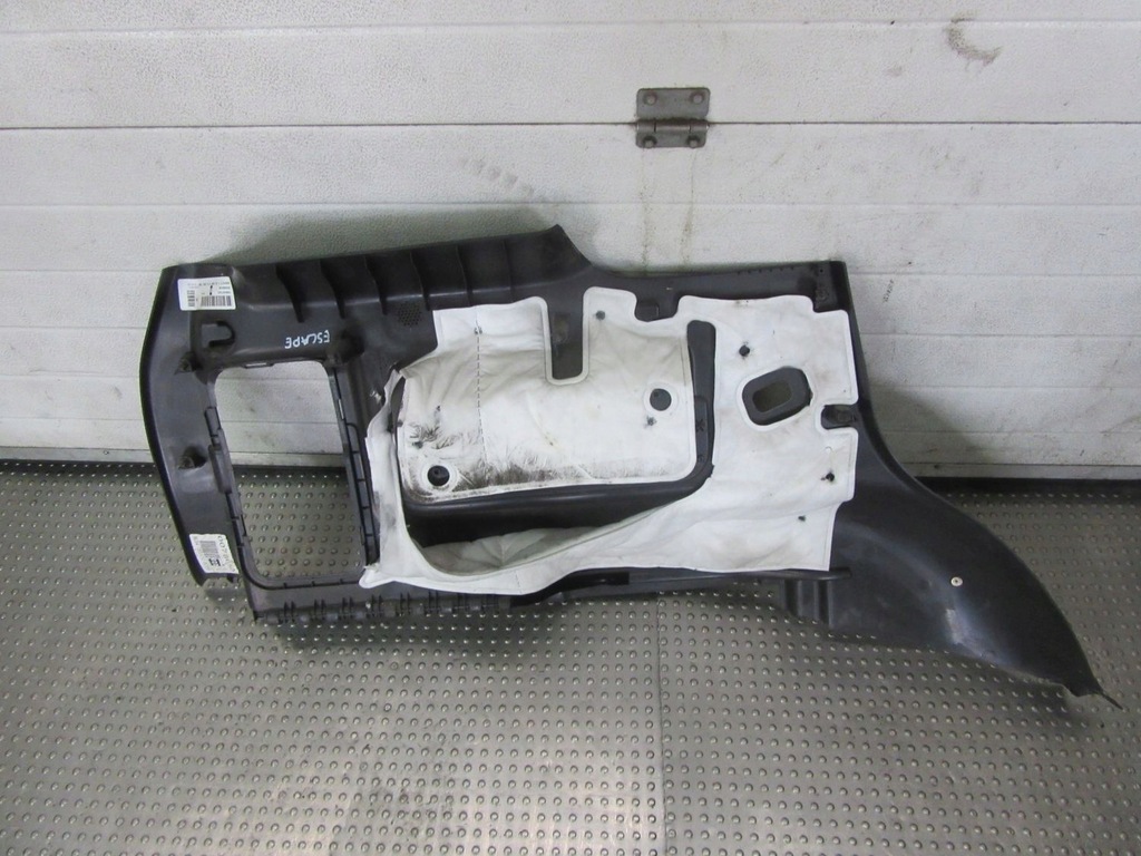 фото №9, Escape ii 2010 обшивка багажника правий лівий задня