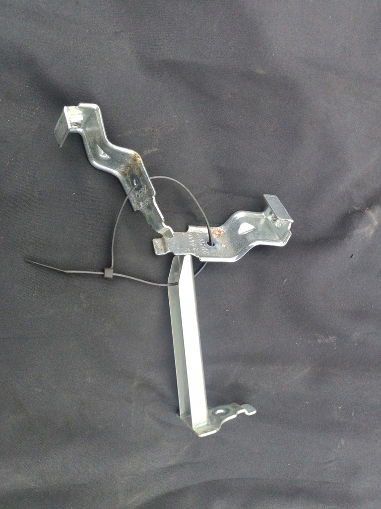 фото №1, Кронштейн кронштейн бардачка среднего scania r s