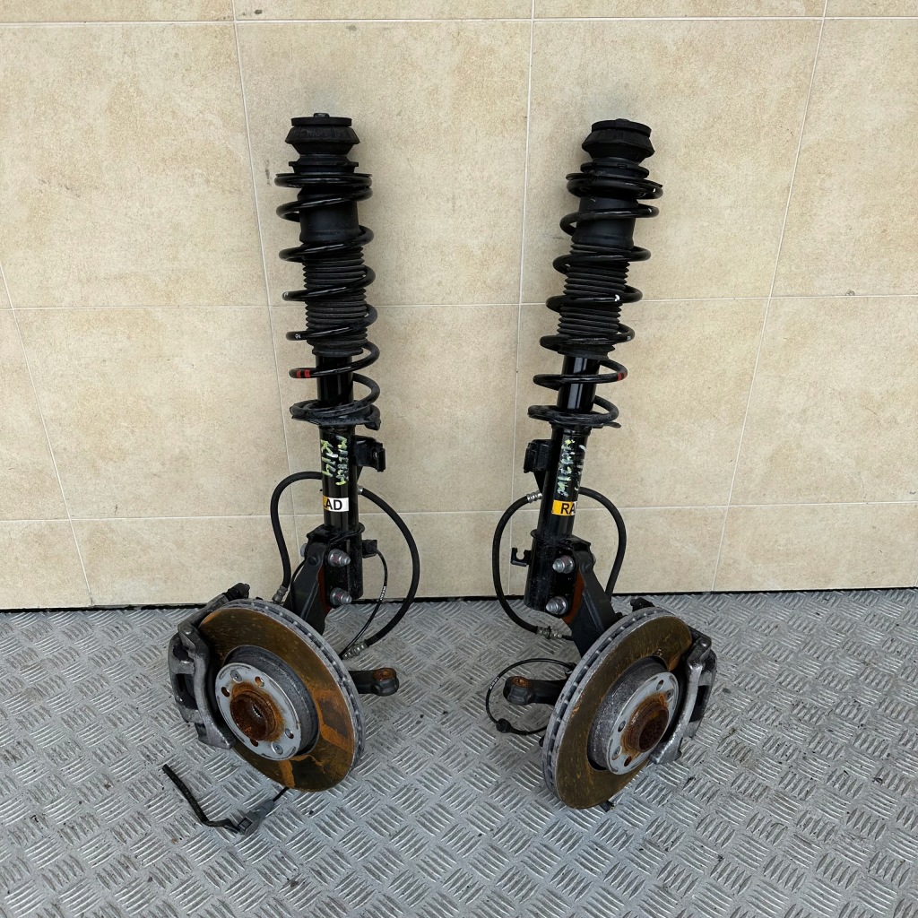 фото №1, Поворотний кулак передня ліва права nissan micra v k14