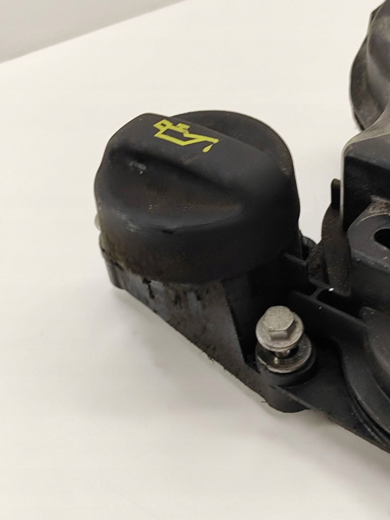 Кришка клапанів peugeot 5008 2 98279295 Ціна