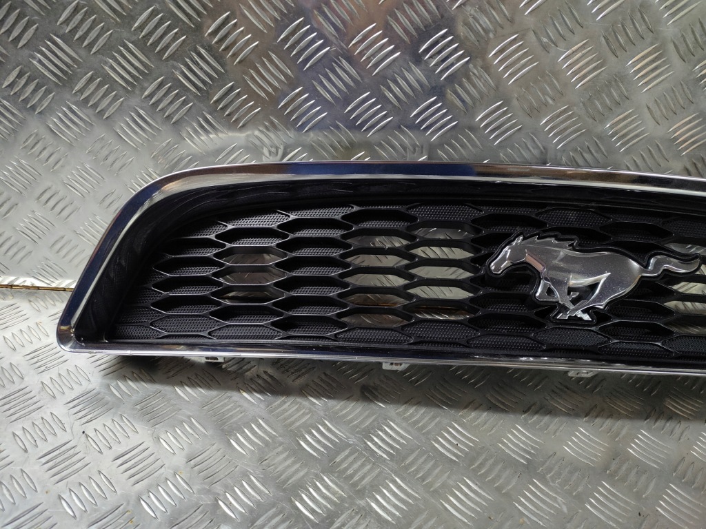 фото №2, Mustang 2014 решётка радиатора решётка радиатора решётка радиатора хром решётка v