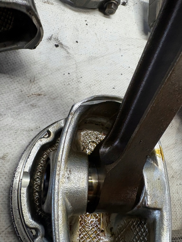 Купити Chrysler dodge jeep 09-23 5.7 hemi поршень з шатун