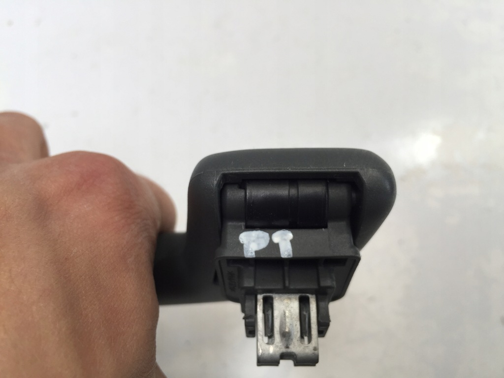 фото №4, Audi a3 8y 2021 ручка потолочный задняя правая