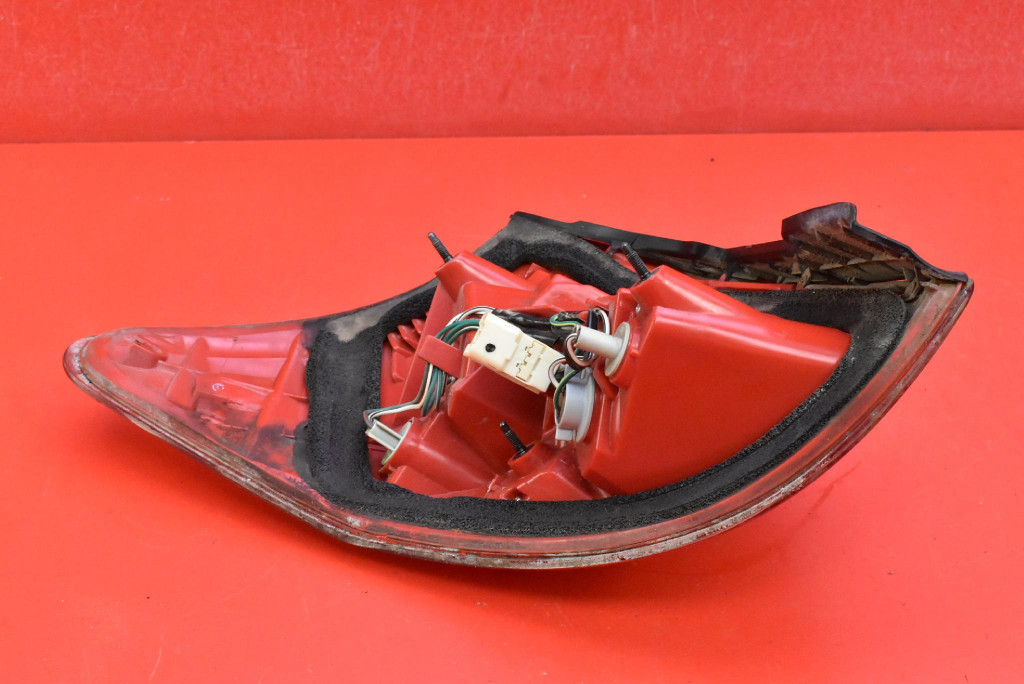 фото №6, Лампа права задня задня led toyota rav-4 3 iii long 05-08