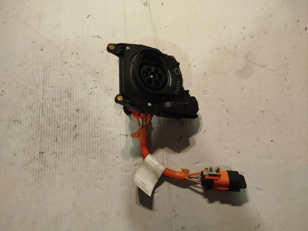 фото №8, Разъём зарядки гибрид hybrid jeep renegade plug-in