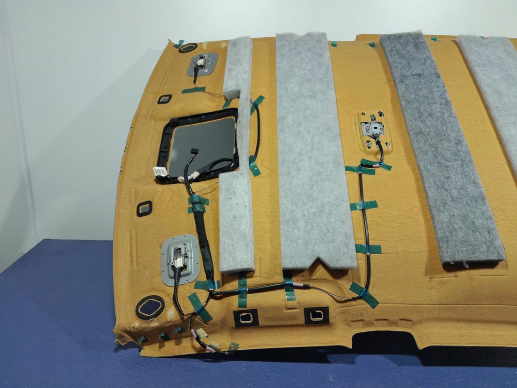 фото №10, Toyota corolla e16 xi sedan потолок