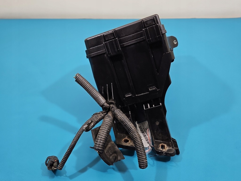 Коробка запобіжників lexus nx i 14-21 82662-78151 Зі Шроту